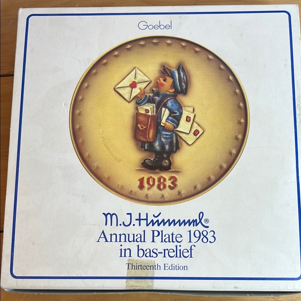 Goebel Hummel Collectors Set - Picture 11 of 15